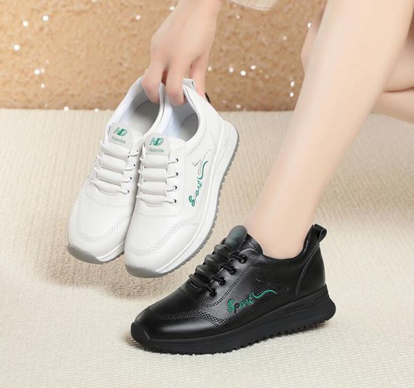 2023 frühling Herbst Neue Heiße Mode Frauen Lace-up Leder Casual Schuhe Trend Schuh Kühlen Faulenzer Wohnungen Designer Schuhe frauen Hohe Qualität