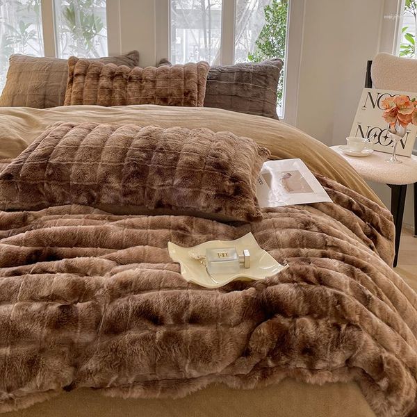 Conjuntos de cama Roupa de cama Outono Inverno Faux Fur Quente Conjunto de Pele de Pelúcia Amigável Calor Respirável Capa de Edredão Quilt