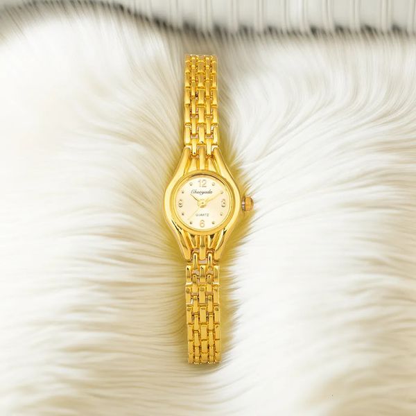 Relógios femininos relógio de ouro mulheres luxo pequeno mostrador ultra fino à prova d'água moda quartzo senhora relógios de pulso simples pulseira casual montre femme 230927