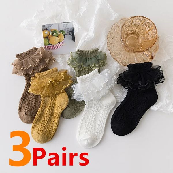 Crianças Meias 3 Pares SummerGirls Meias Bebê Crianças Ruffle Sock Bonito Bebê Frilly Toddle Designer Branco Preto Lace Kid Meias De Algodão Para 1-10 Anos 230928