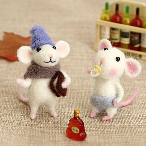 Objetos decorativos Figurines DIY Mouse Wool Felting Toy Boneca Poked Needle Kit Pacote Kits Não Acabados Saco de Material Feito à Mão 230921