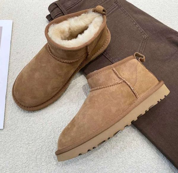 Botas de inverno Fur Ultra Mini plataforma Senhoras Neve Real Pele de Carneiro Lã Low-cut Sapatos Quentes Homem e Mulheres Curto Super Mens Womens Ugges Botas Motion Design Novo