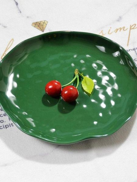 Teller, nordischer minimalistischer dunkelgrüner Keramik-Western-Teller, Gebäck und Tee, 16,5 cm, flach, einfarbig