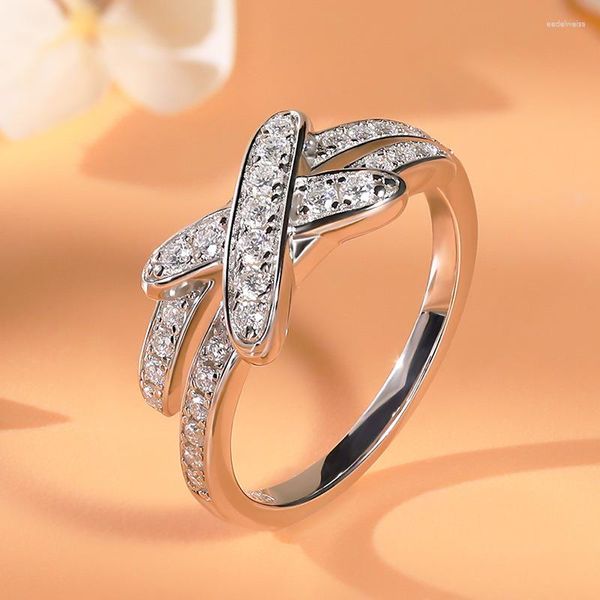 Küme halkaları lennik klasik çapraz moissanite kadın alyanslar niş tasarım 925 STRING Silver Lady Fine Jewelry