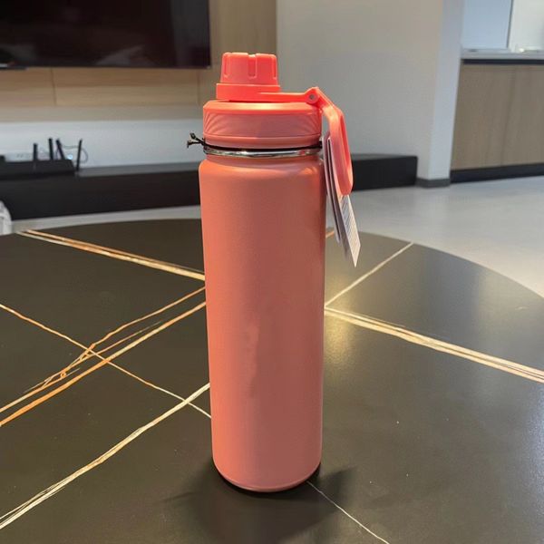 Стальная нержавеющая термос бутылка с водой 710 мл изолированная чашка вакуум -портативная утечка на открытом воздухе спортивная бутылка для йоги йога
