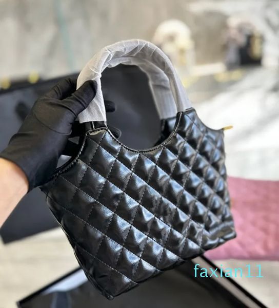 22f Borsa da donna di design in pelle con diamanti Hardware fibbia dorata Borsa a tracolla a catena Matelasse Borse a tracolla Custodia per trucco di grande capacità Sigillo con cerniera 20 cm