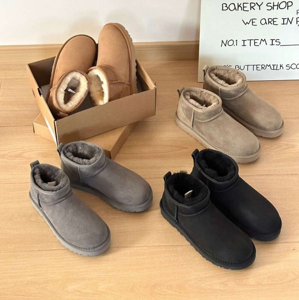 24 Stivali con plateau ultra mini Stivali di capra Driftwood con semi di senape Pantofole Tazz Ciabatte Tasman Les Petites Pelle scamosciata Misto lana Australia Inverno Designer bottes UGGLI