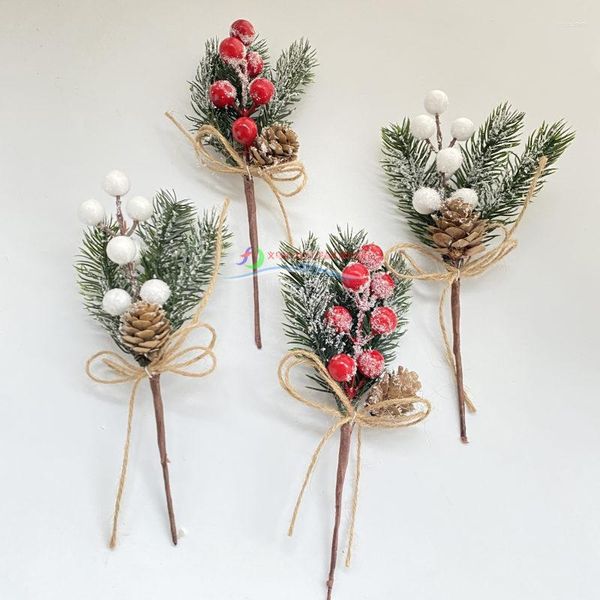 Decorazioni natalizie 5/10 pezzi Piante di simulazione albero Frutti rossi Bacche Talee Decor Fiocchi di neve Aghi di pino Rami di fiori Accessori