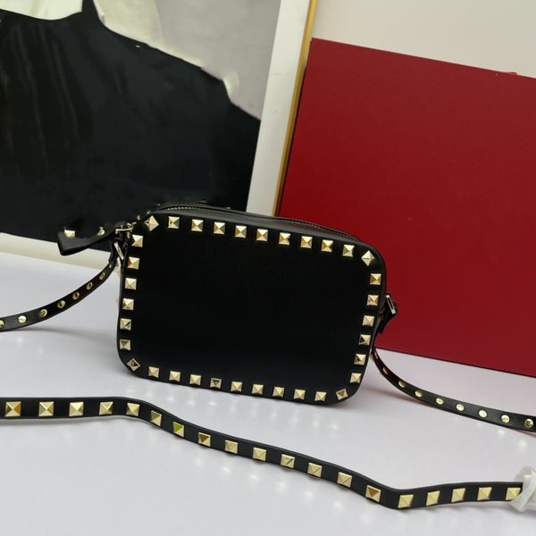 Bolsa feminina de designer bolsa de ombro bolsa de câmera couro liso mini bolsa básica bolsa de viagem bolsa de maquiagem feminina bolsa de compras bolsa essencial atacado