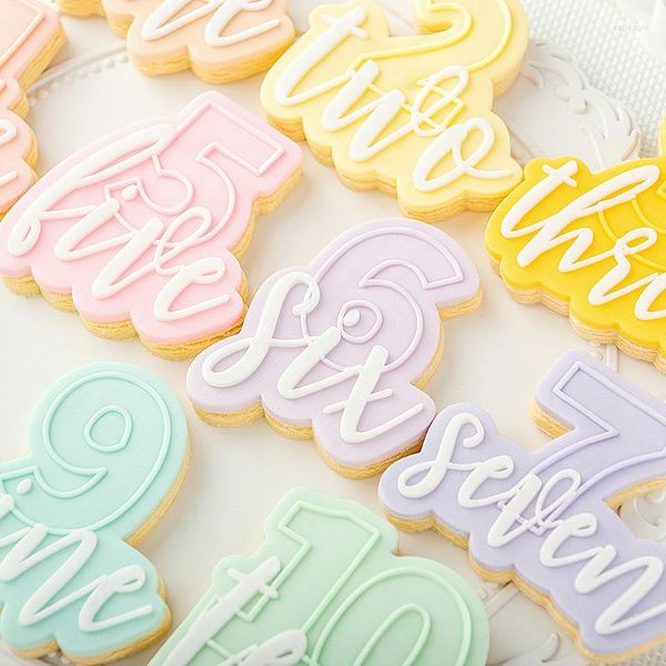 Moldes de cozimento Bebê Aniversário Carta Número Cortadores de Biscoito e Selos Acrílico Chuveiro 3D Fondant Biscoito Ferramentas de Pastelaria Decoração de Bolo
