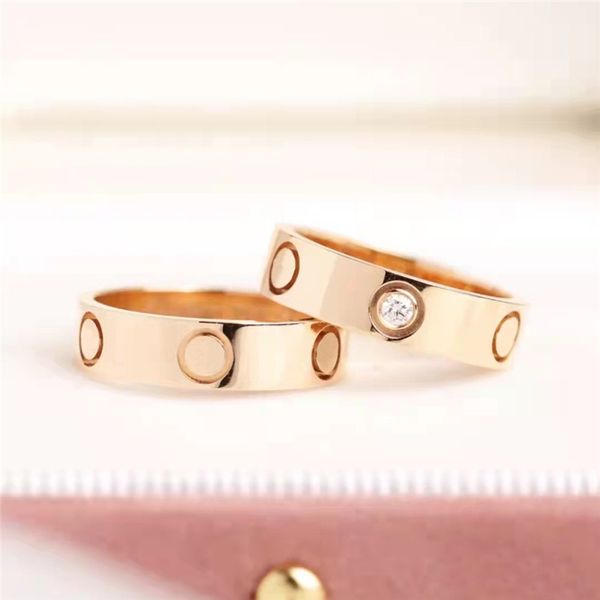Designer Womens Gold Ring de Luxury Rings for Women Menns Anniversary Gift Titanium Steel Wedding Noivage Band com Diamond 18K Gold Plated Rose Silver