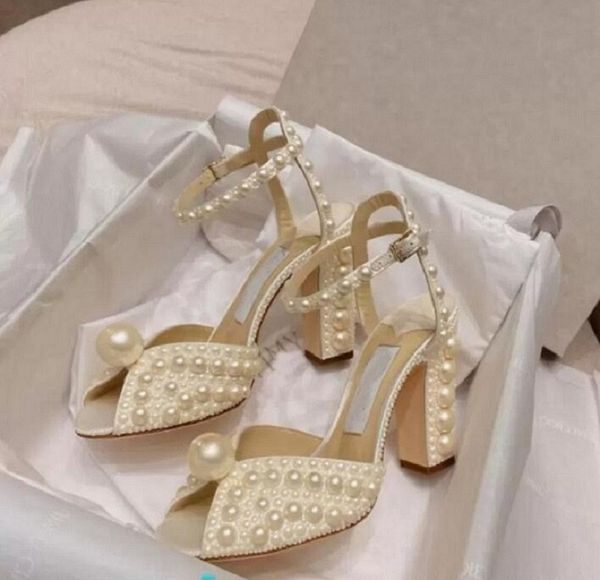 Топ Роскошное платье Sacaria Свадебные туфли Украшенные жемчугом атласные сандалии на платформе Элегантные женщины Белый жемчуг невесты Высокие каблуки Женские туфли-лодочки EU35-43