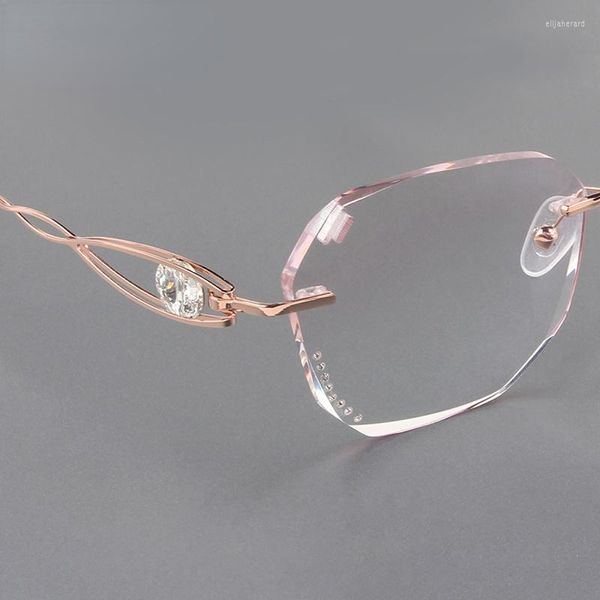 Sonnenbrillenrahmen Chashma Optische Gläser Randlose Titan-Lichtbrille Modebrillenrahmen für Frauen Diamantbesetzte Steine