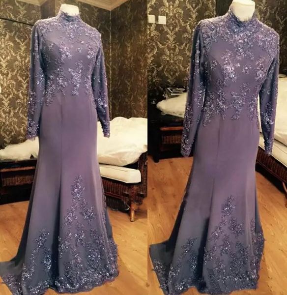 Elegante lange Ärmel, formelle muslimische Abendkleider, staubiges Lila, Spitzenapplikation, Meerjungfrau, Abschlussball-Party-Kleid, Stehkragen, bescheiden, Arabisch, Dubai, Damenmode für besondere Anlässe