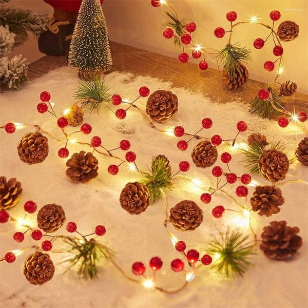 Stringhe natalizia ghirlanda light pino cono corda batteria gestita berry rosso luci faticose per l'arredamento delle feste del Ringraziamento di Natale per le vacanze