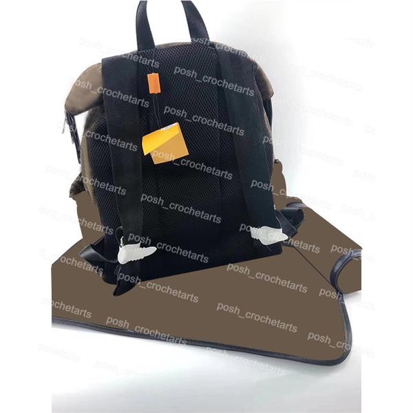 Modische Rucksack-Wickeltasche mit Wickelauflage und isoliertem Flaschenetui. Atemberaubende Baby-Wickeltaschen für 2228