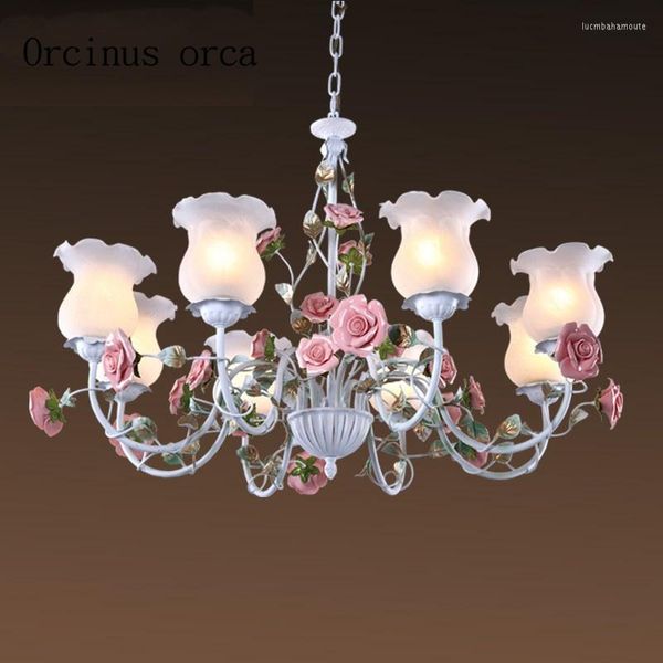 Lustres de lustres de estilo pastoral romântico lustre rosa luzes de flores de ferro mediterrâneo sala de estar lâmpada de teto de teto grátis