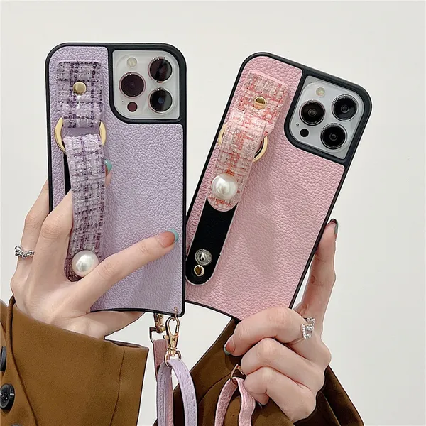 Pulseira Crossbody Lichchee Pattern Phone Caso para iPhone 14 13 12 11 Pro Max Pearl Bracelet Solid Color Vogue Mermaid Protetive Shell Chowsproof