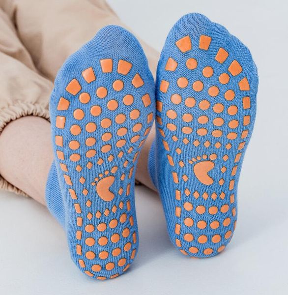 Calzini da trampolino alla moda per bambini adulti antiscivolo in silicone con impugnatura sox Parco giochi per bambini antiscivolo calzino da salto yoga pilates calzini da pavimento