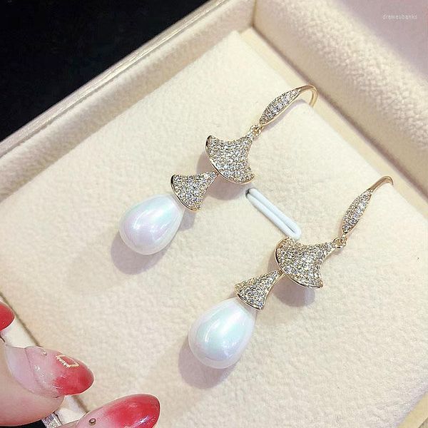 Orecchini pendenti Personalità Trendy Drop Shell Pearl Long White Natural Zircon Women Simple Fashion Jewelry