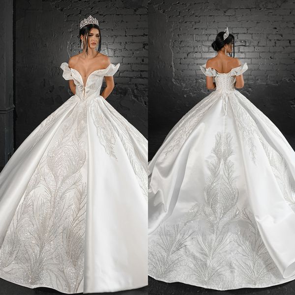 Abiti da sposa glamour con scollo a V Scollo a V Collo ispirato all'Art Déco con spalle scoperte Stringate con paillettes Abito da corte in raso Realizzato su misura Plus Side Vestidos De Novia