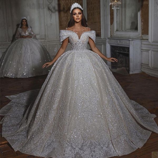 Abiti da sposa di lusso con abito da ballo Abiti da sposa in pizzo con applicazioni di paillettes e paillettes sexy su misura Country Vestido De Novia