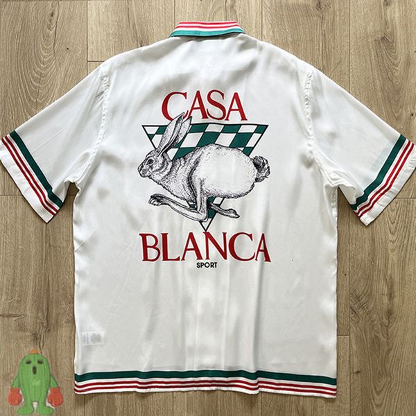 Polos maschile in stile universitario britannico Casablanca Shirts con coniglio a maniche corta retrò sottile seta setosa coppia unisex camicia di seta 230105