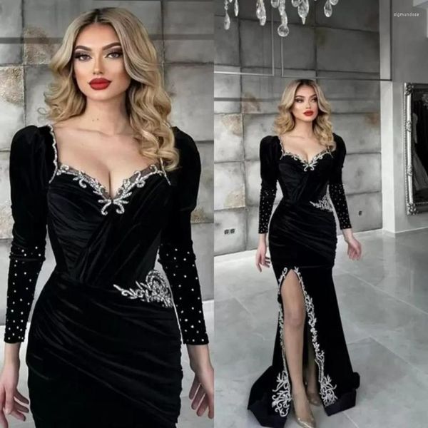 Partykleider Sexy schwarzes Pailletten-Samt-elegantes Meerjungfrau-Abschlussballkleid für Frauen Applikationen mit langen Ärmeln Schlitz vorne bodenlang Abend