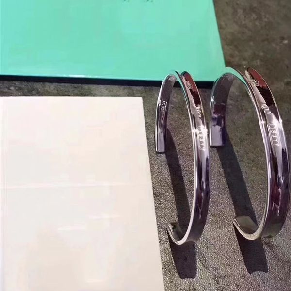 Fashion Bankle Schmuckdesigner Armband Banglessplatinum Bangles Jubiläumsgeschenk Titanium Stahl Erwachsene Armbänder für Frauen Trendy 60012389