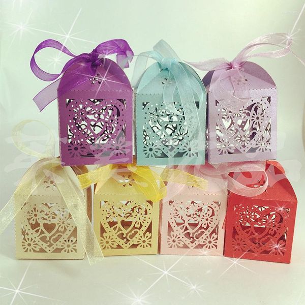 Confezione regalo 50 pezzi amore cuore taglio laser scatola bomboniera borsa caramelle scatole cioccolatini compleanno nuziale con nastri forniture