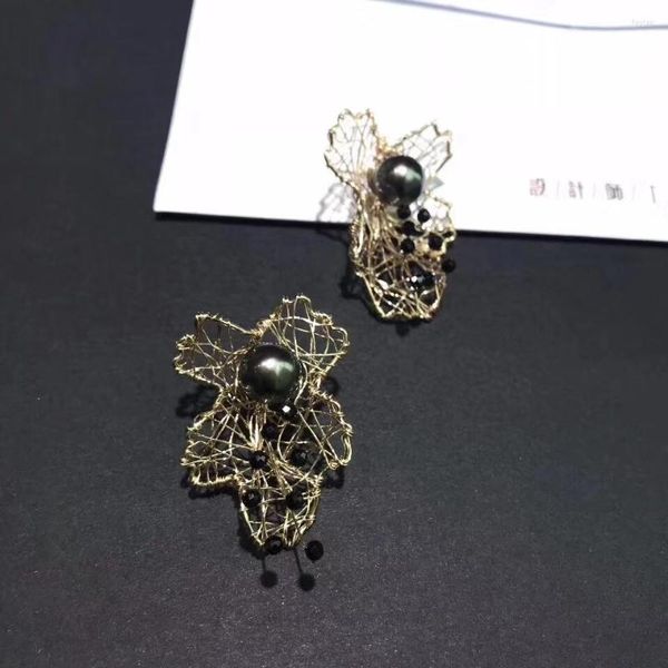 Orecchini pendenti 9-10mm raccolti a mano neri rotondi coltivati di acqua di mare perle orecchini pendenti fatti a mano Tahiti donne per gioielli da festa