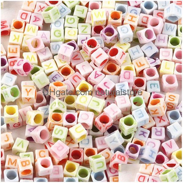 Акриловый пластик Lucite 500pcs/лот 6 мм Colorf Square Spacer Charm Bead Акриловые шарики A z буквы Алфавит для браслетного ожерелья Diy dhzik