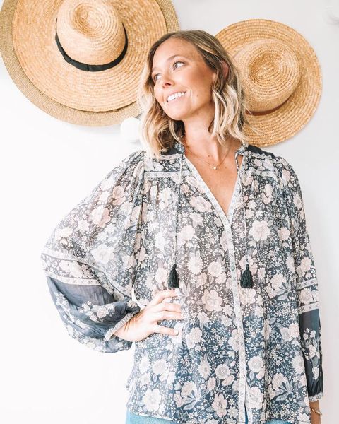 Camicette da donna Super Chic Nero Floreale Manica lunga Scollo a V Camicetta Boho Donna Bottone con nappa Camicia autunno autunno bohemien Top in cotone