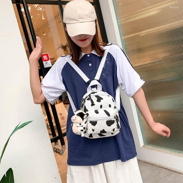Rucksack, Mini-Tagesrucksack aus Segeltuch mit Plüsch-Anhänger, Kuh-Aufdruck, für Damen, Mädchen, Outdoor, Reisen, Einkaufen