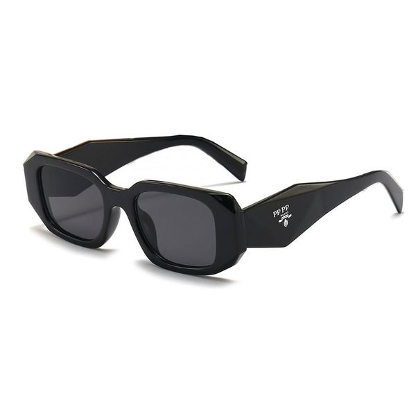 Designer Sonnenbrille Klassische Brille Goggle Outdoor Beach Sonnenbrille für Mann Frau Mischen Sie Farbe Optional dreieckige Signatur 2023 2023