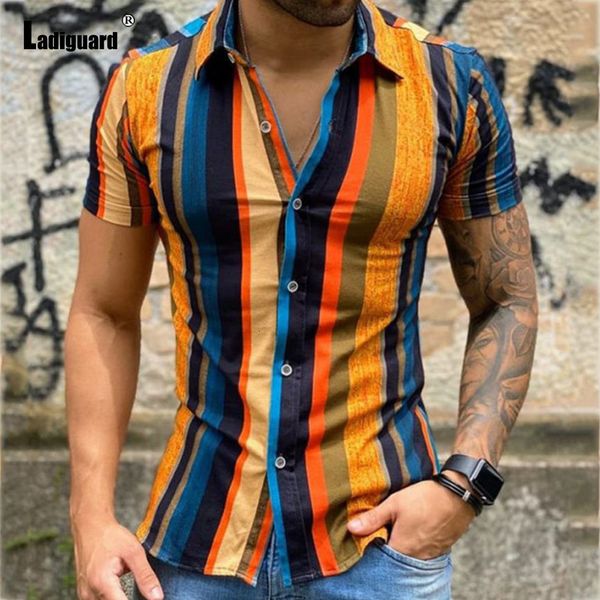 Мужские футболки плюс размер 3XL Мужские элегантные блузки летние модельные полосы Топы с коротким рукавом повседневные мужские блюзы сексуальная мужская одежда 230109