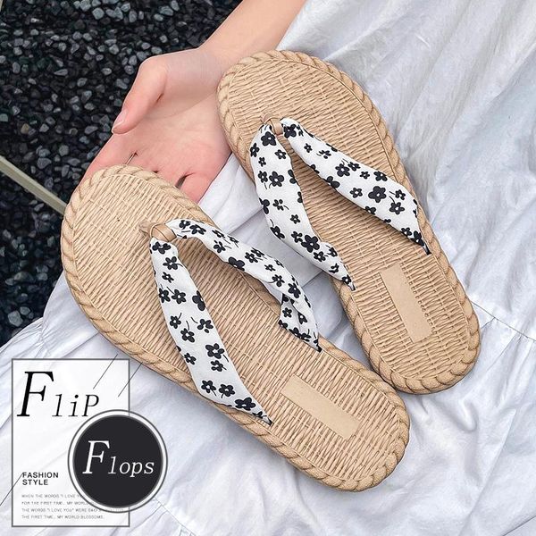 Hausschuhe Flip-Flops Frauen Sommer Flachs Leinen Strand rutschfeste Kreuzband Sandalen Weibliche Hause Schuhe Handgewebte Stroh SlipperSlippers HausschuheSlip