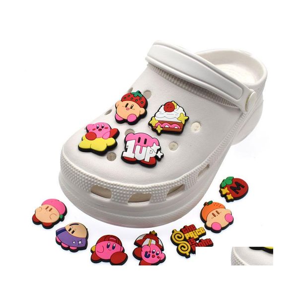 Parti di scarpe Accessori Charms Ricordi d'infanzia all'ingrosso Pink Elf Ees Coltello Cartoon Croc Pvc Decorazione Fibbia Zoccolo in gomma morbida Dhczt