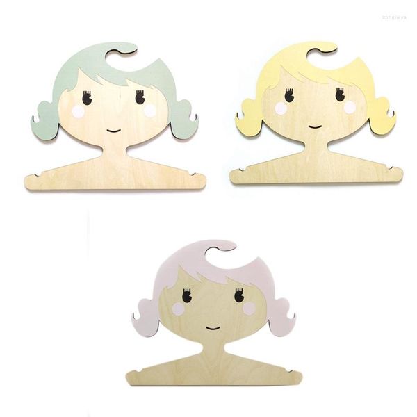 Cabides 5pcs Mori Wooden Girl Shape Hanger Nordic Style Creative Casa Infantil Roupas de bebê