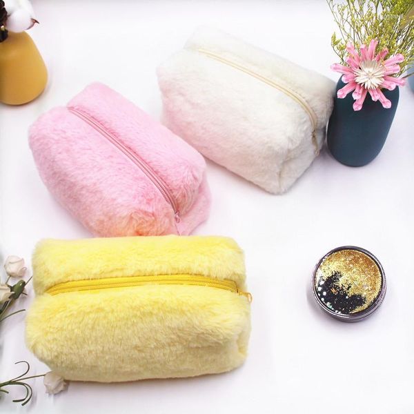 Borse per cosmetici Borsa morbida e morbida in peluche Borsa per trucco da donna dolce portatile Custodia per organizer da viaggio color caramella per ragazze