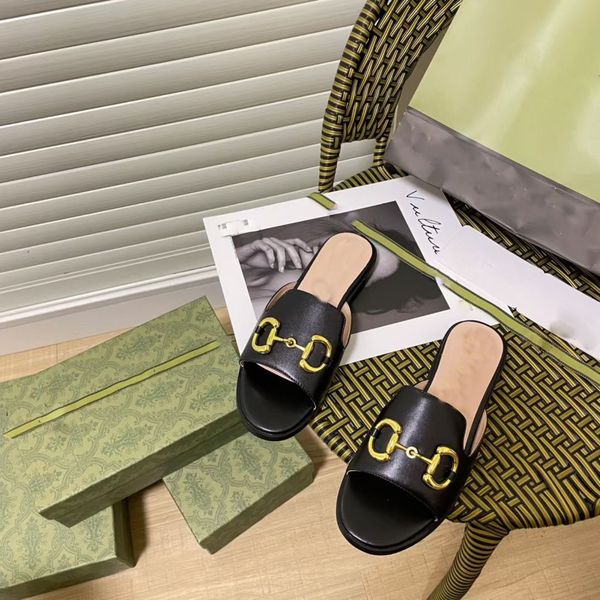 Женские взаимосвязанные сандалии обувь вырезанные слайд-квартиры леди на тапочках Мода Лето белые черные зеленые шлепанцы сандалии