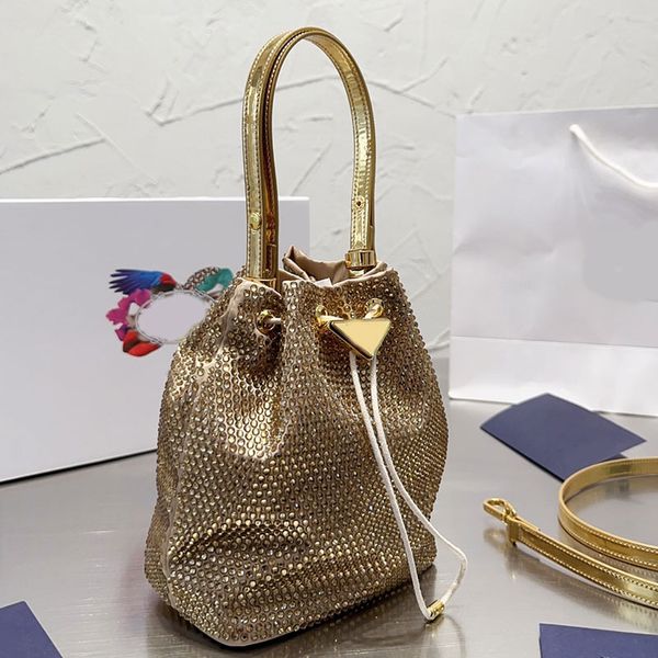 Omuz Kova Çanta String Crossbody Tag Drawstring Çanta Çantası Mini Tote Çanta Elmas Deri Tutamak Düz Çıkarılabilir Kayış Moda Üçgen Donanım