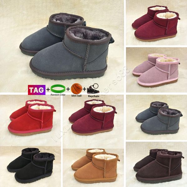 2023 Scarpe firmate Ragazzi e ragazze Stile Bambini Stivali da neve per bambini Slip-on impermeabili Stivali invernali in pelle di mucca per bambini