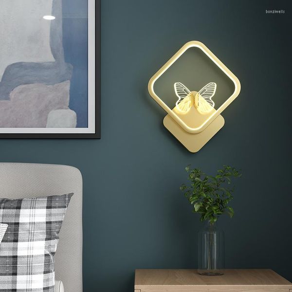 Lampada da parete Casa moderna LED Comodino Acrilico Interno Sconce Mount Luce Telecomando senza fili Decor Camera da letto Soggiorno