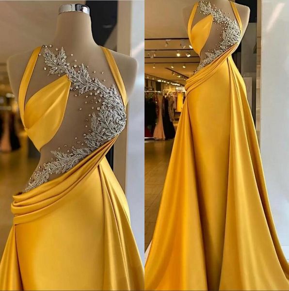 Vestidos de sereia amarela de sereia brilhante Apliques de renda entre os vestidos de formatura sexy top illusão