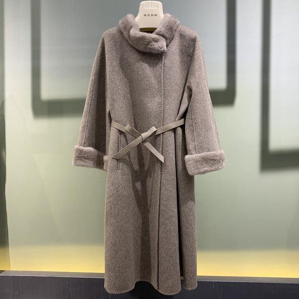 Cappotti da donna in lana europea lunga con lacci di lusso in vero misto lana e cashmere Pelliccia di design natalizio con colletto rialzato