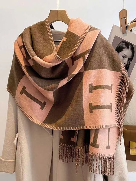 Sciarpa di seta Echarpe Sciarpa di stilista per uomo e donna 180-65 cm Sciarpe jacquard con lettera in cashmere all'ingrosso