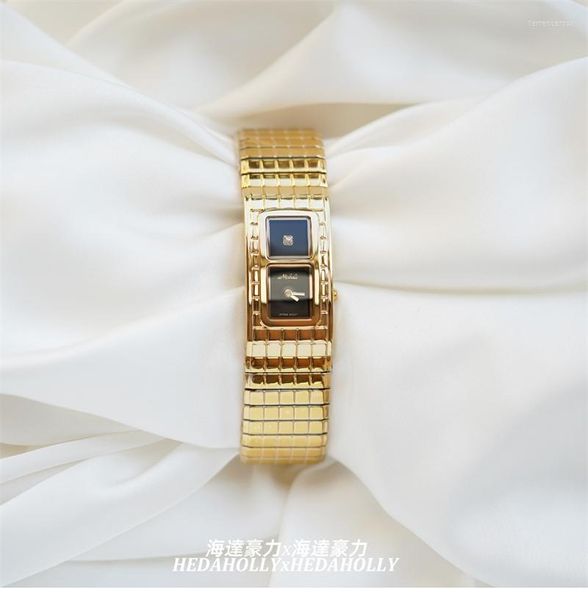 Armbanduhren 2023 Damenuhr Rechteckiges Zifferblatt Goldarmband Mode Quarz Geschenk für Freundin Luxus Temperament