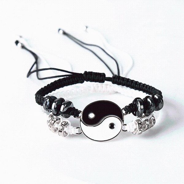 Charm Armbänder 2023 Explosive Legierung Tai Chi Armband Handgewebtes Seil Verstellbare diamantbesetzte Liebhaber Rote Kette für Mann