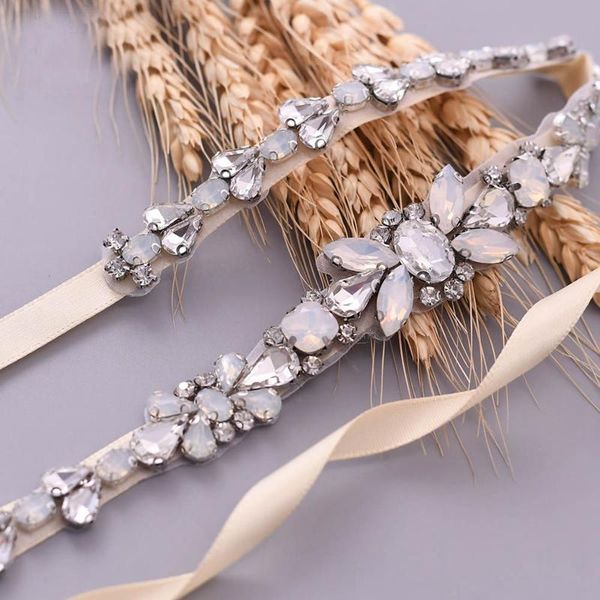 FATOS DE CASAMENTO S384 Cinturão nupcial dourado com shinestone Fashion Bead Fin Sash Western Belts Aplique